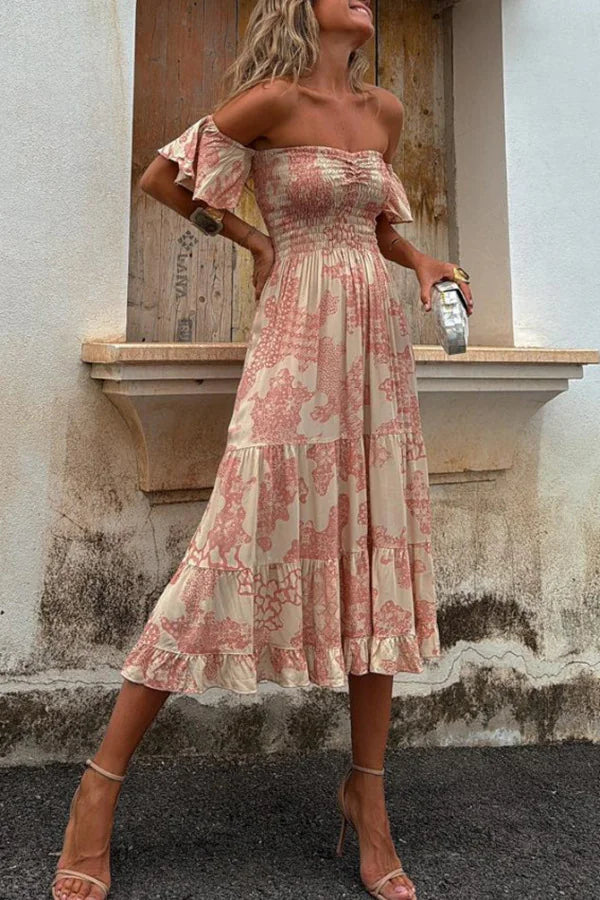 Tilda - Elegant volangklänning med off-shoulder design
