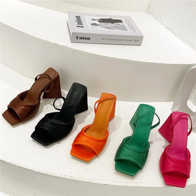 Stina - Eleganta slides mules med tjock blockklack
