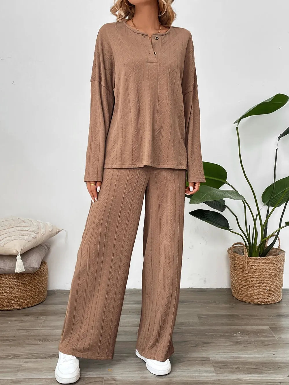 Agnes - Perfee Quarter Button Top och byxor set med stil